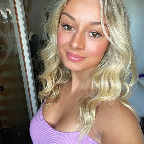 Meet your Posher, Sophia - Picture 1 of 1